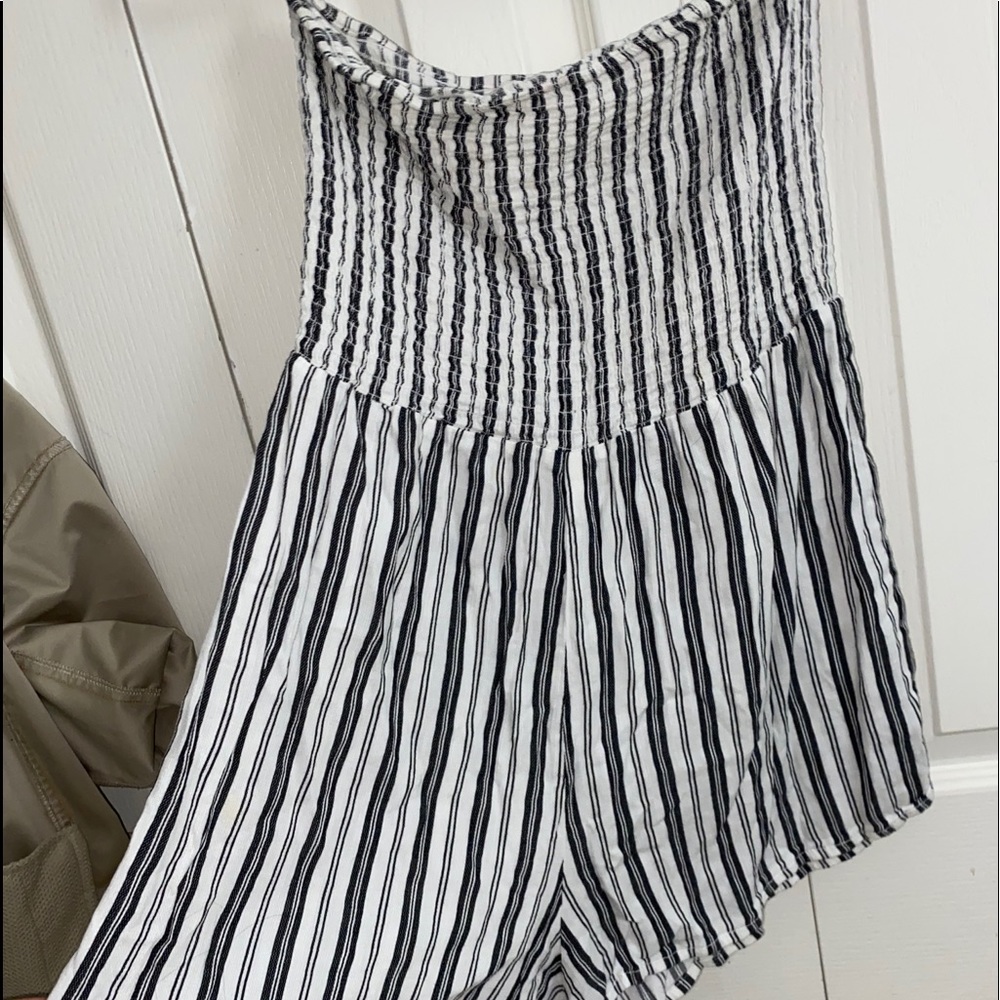 Romper - Picture 2 of 3